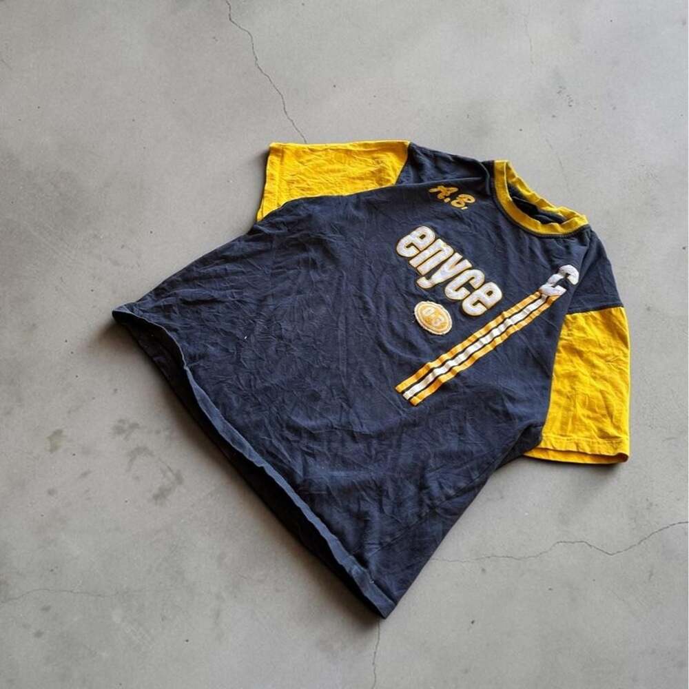 Vintage Enyce Two Tone Embroidered Y2K Baggy Tee